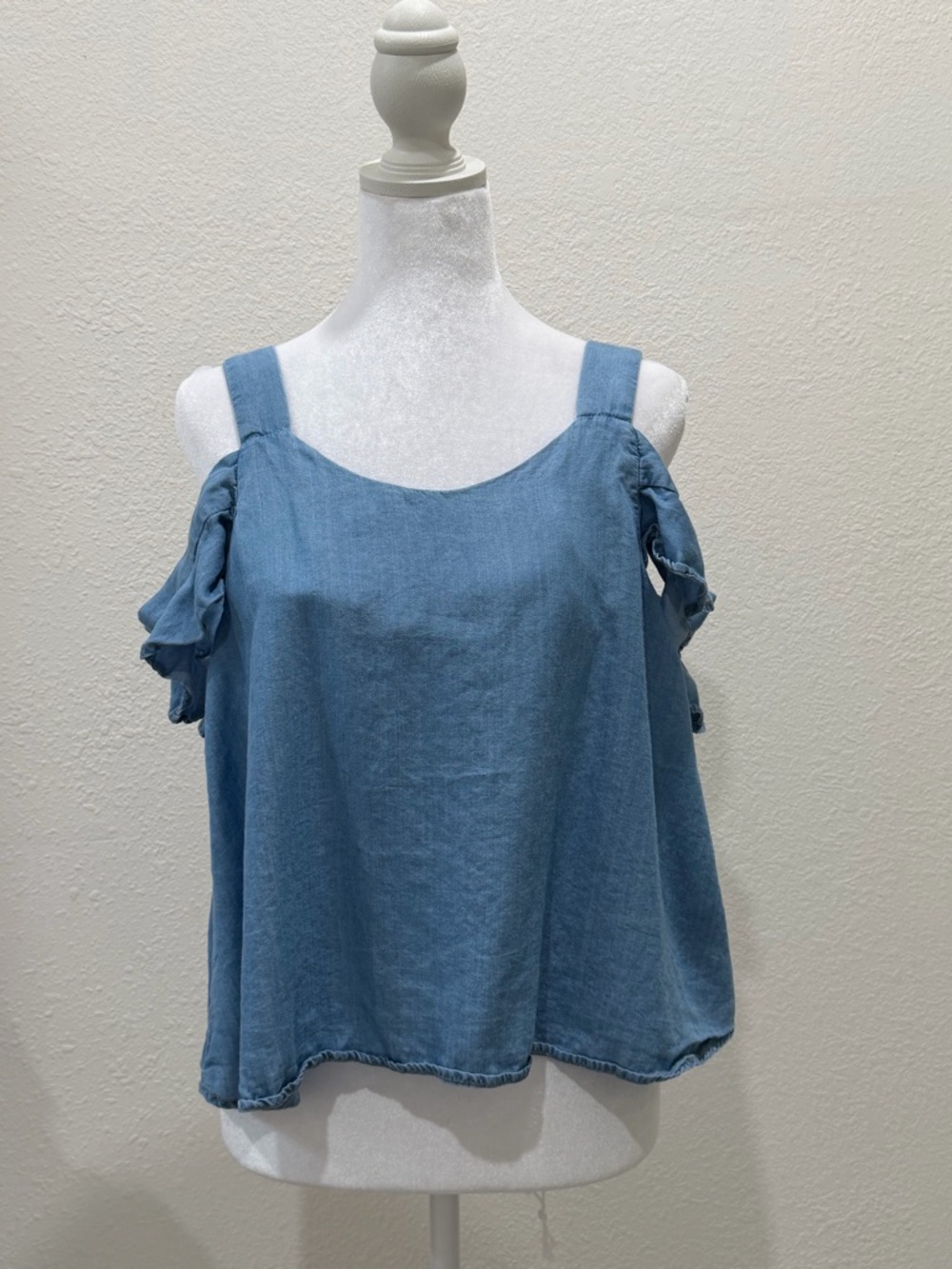 Haute Monde Light Blue Cold-Shoulder Tank Top